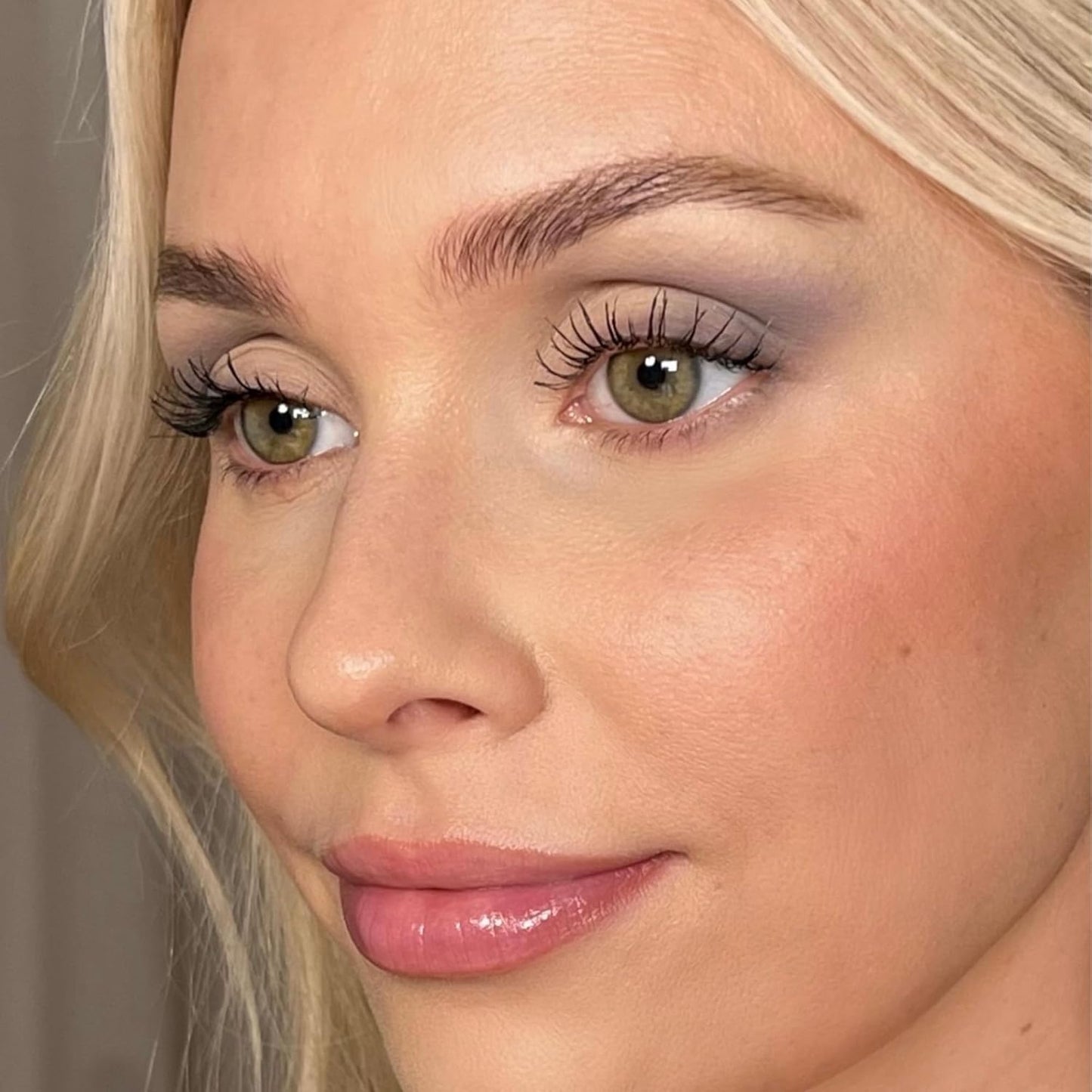 Eyeshadow for Sensitive Eyes, Eyeshadow with Long Durability, Allergy Certified, Fragrance-Free and Vegan Eye Make-Up, Hypoallergenic Make-Up (522 Grey Lady)